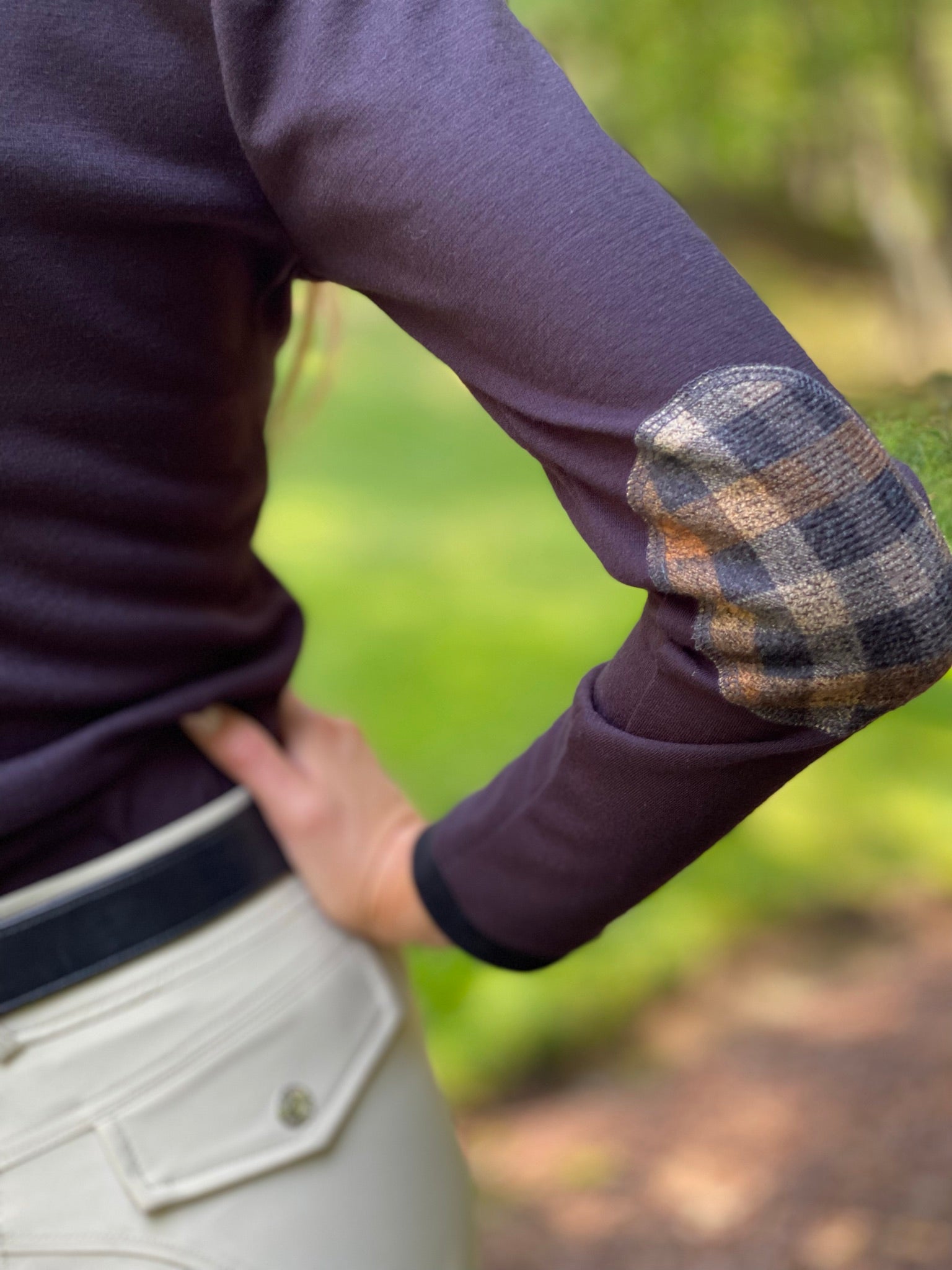 Quintessential V-NECK, Black & Sashay Plaid