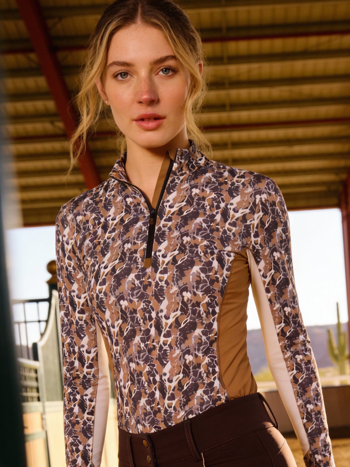 Granito, Dune & Chocolate Sun Shirt w/ MESH