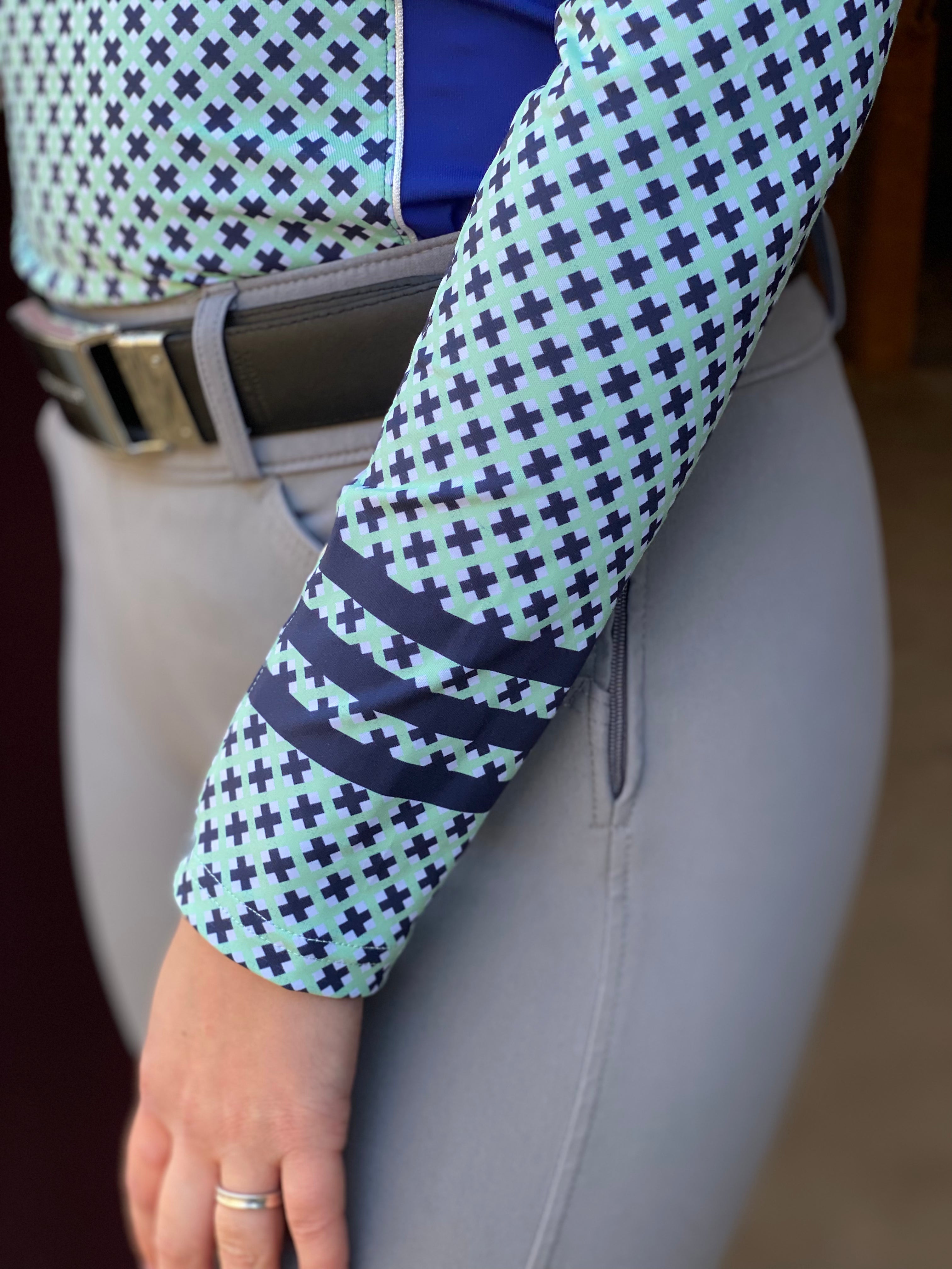 Triple Bar Gingham Two-Tone Sunshirt w/Mesh, Mint/Navy (Small & XXL)