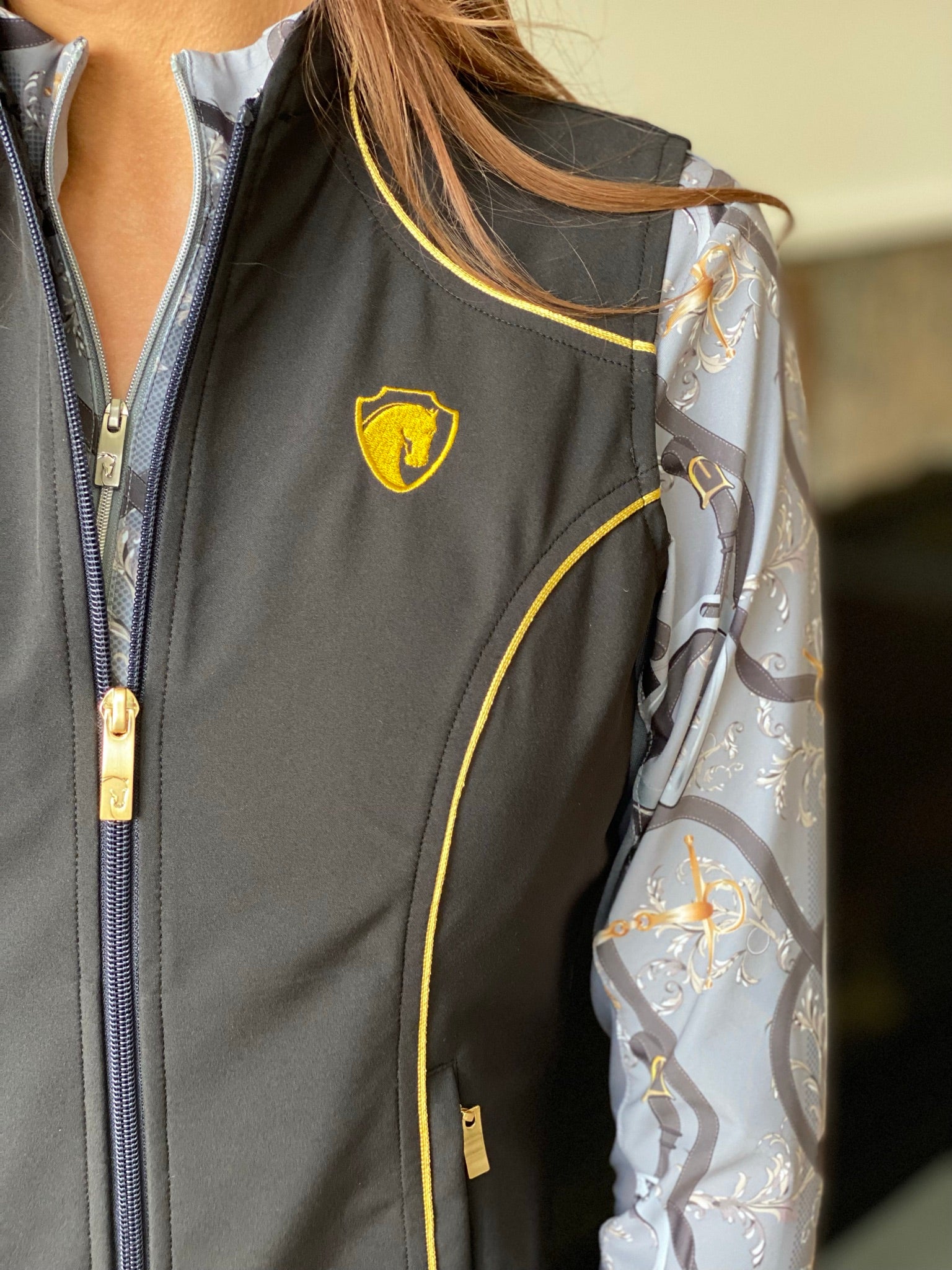 Iconic Bit Vest, Black w/Gold (4025)